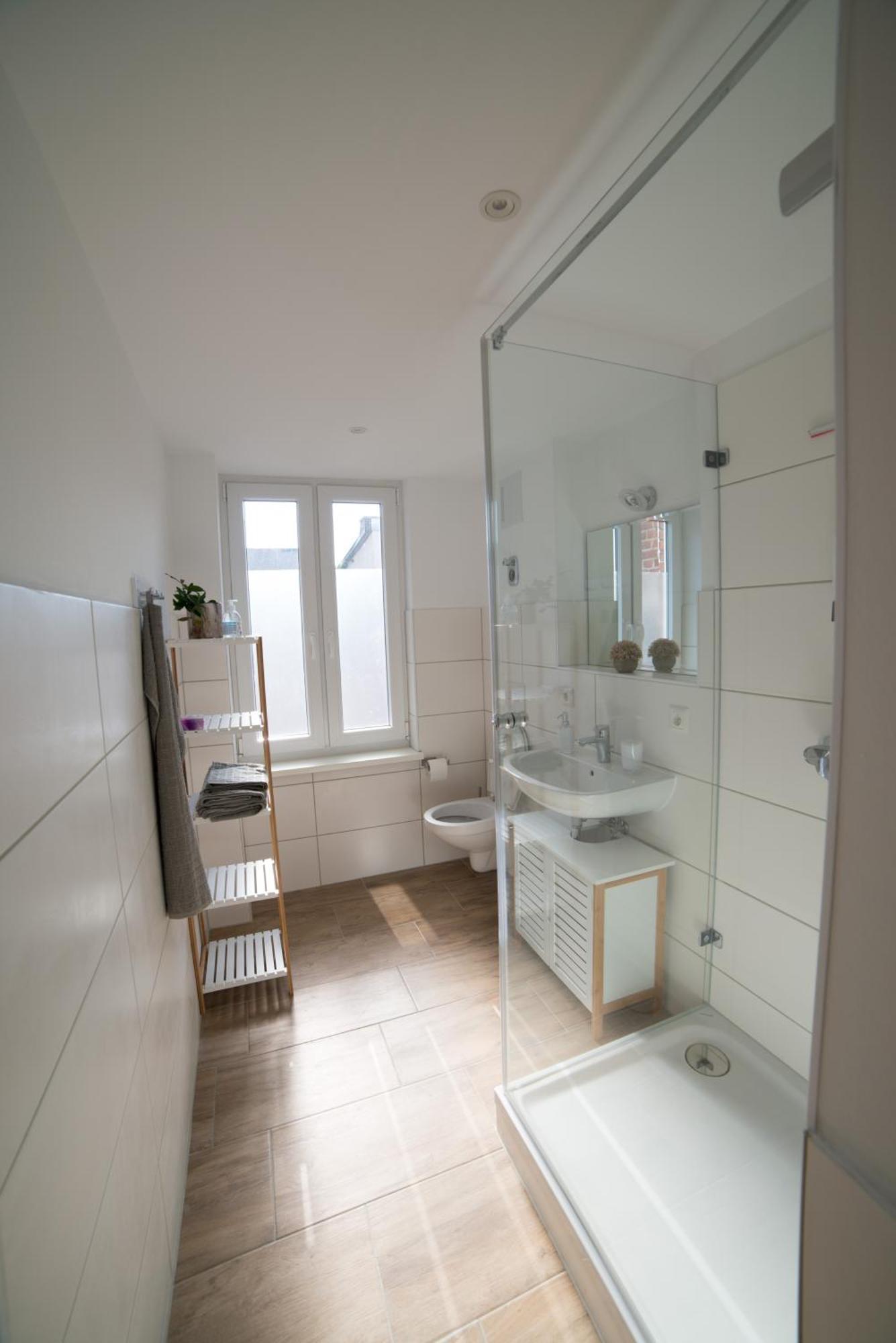 Schoene Ferienwohnung 54 M², Zentrumsnah, Kingbett Эрфурт Экстерьер фото