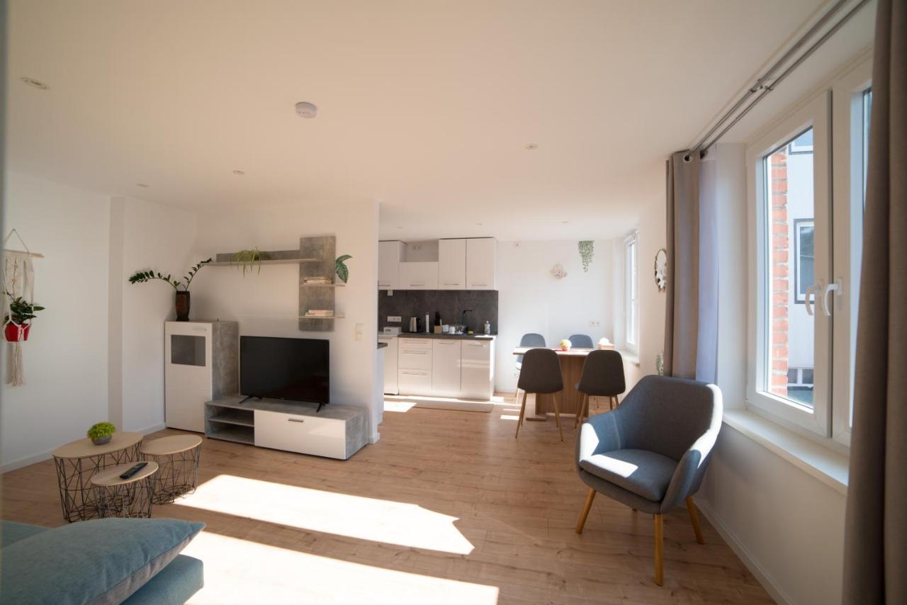 Schoene Ferienwohnung 54 M², Zentrumsnah, Kingbett Эрфурт Экстерьер фото