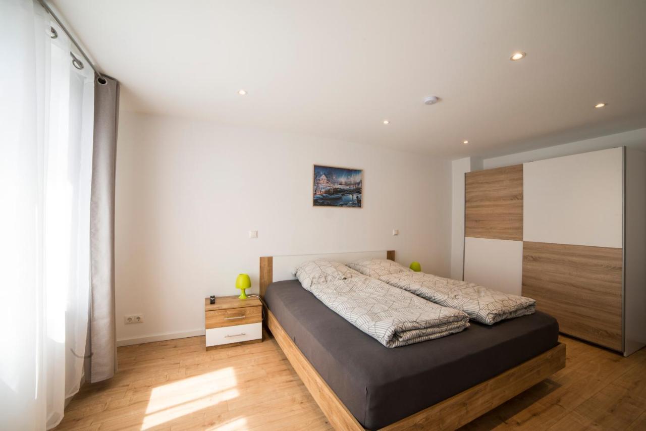 Schoene Ferienwohnung 54 M², Zentrumsnah, Kingbett Эрфурт Экстерьер фото